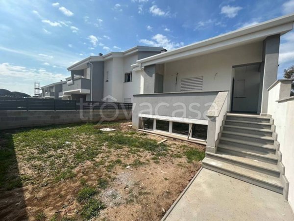 casa indipendente in vendita a Ladispoli