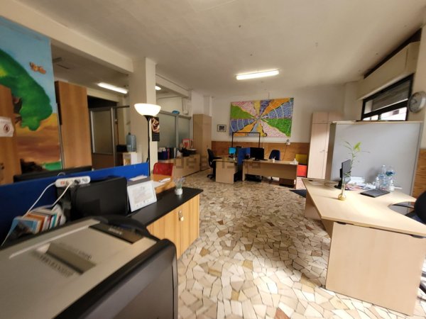 locale commerciale in vendita a Ladispoli