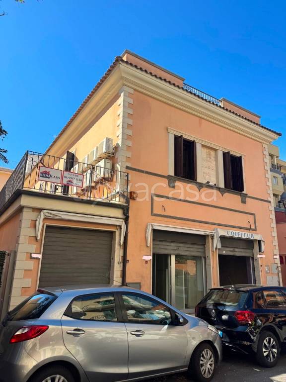 negozio in vendita a Ladispoli