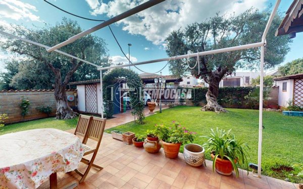 casa indipendente in vendita a Ladispoli