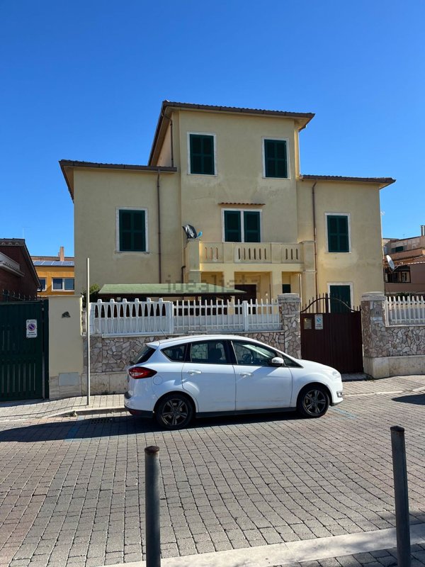 appartamento in vendita a Ladispoli