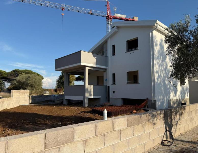 casa indipendente in vendita a Ladispoli