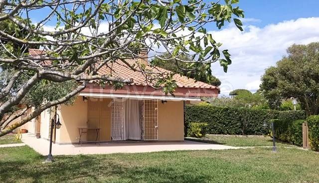casa indipendente in vendita a Ladispoli in zona Marina di San Nicola