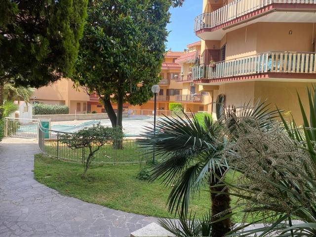 appartamento in vendita a Ladispoli in zona Marina di San Nicola