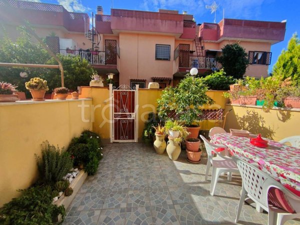 casa indipendente in vendita a Ladispoli