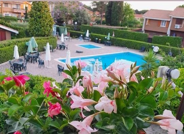 casa indipendente in vendita a Ladispoli