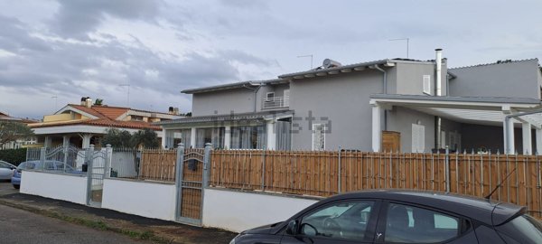 pentavano in vendita a Ladispoli