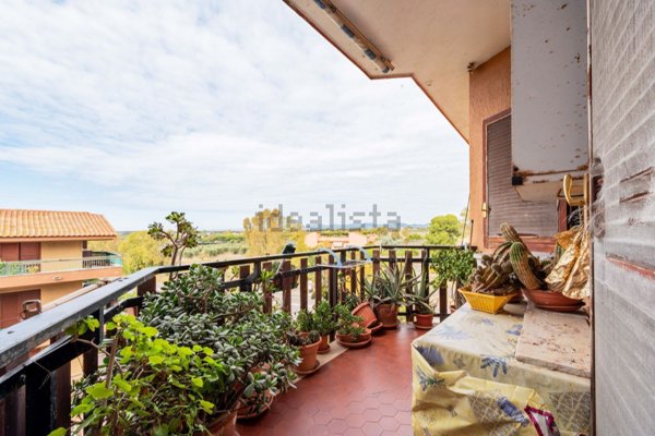 appartamento in vendita a Ladispoli in zona Marina di San Nicola