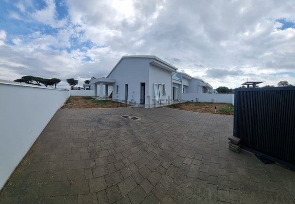 casa indipendente in vendita a Ladispoli