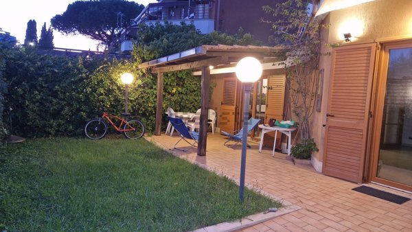 pentavano in vendita a Ladispoli in zona Marina di San Nicola