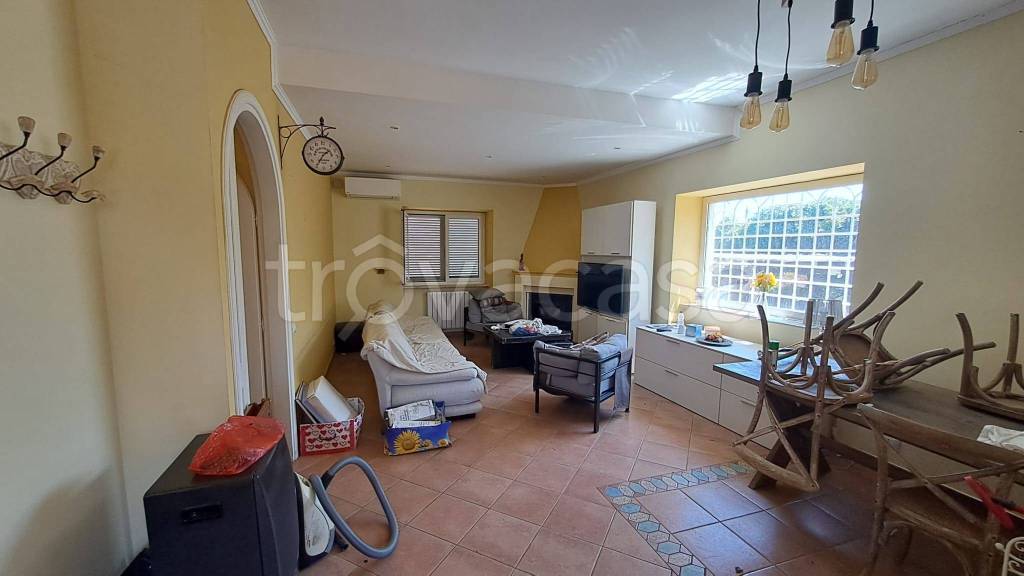 casa indipendente in vendita a Ladispoli