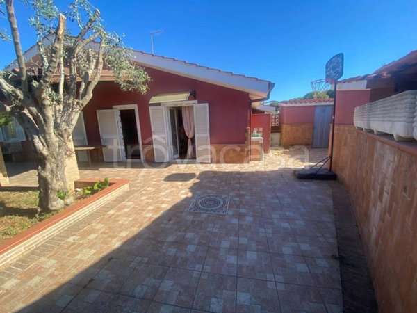 casa indipendente in vendita a Ladispoli
