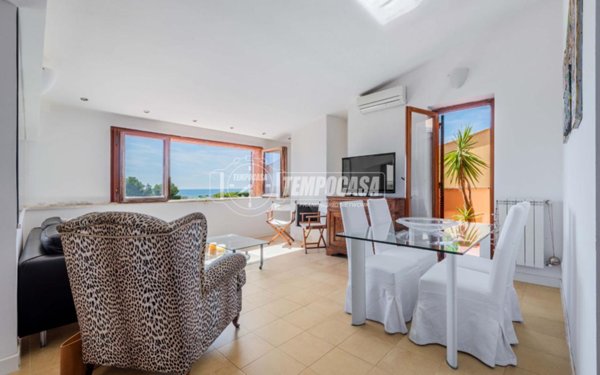 appartamento in vendita a Ladispoli in zona Marina di San Nicola