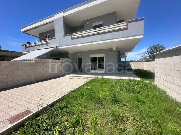 casa indipendente in vendita a Ladispoli