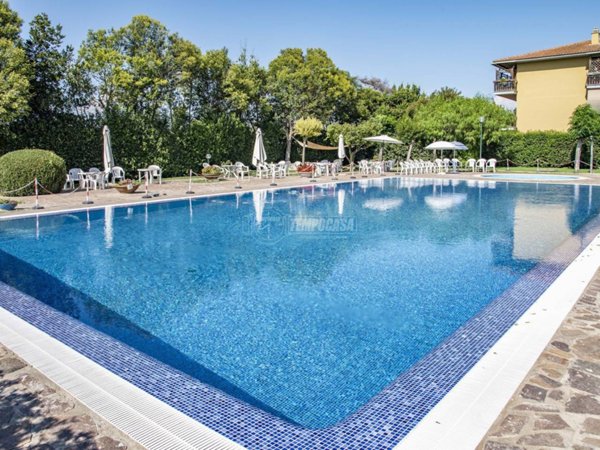 appartamento in vendita a Ladispoli in zona Marina di San Nicola