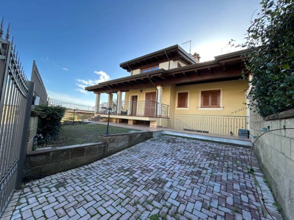 casa indipendente in vendita a Ladispoli in zona Monteroni