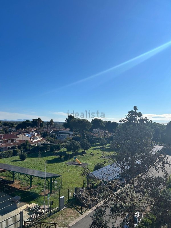 appartamento in vendita a Ladispoli in zona Marina di San Nicola