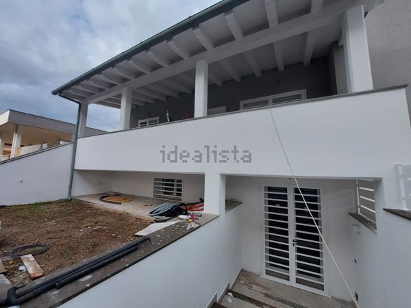 casa indipendente in vendita a Ladispoli