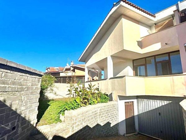 casa indipendente in vendita a Ladispoli