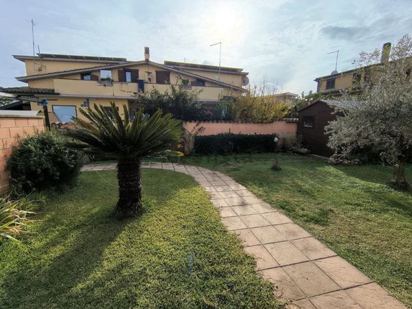 pentavano in vendita a Ladispoli