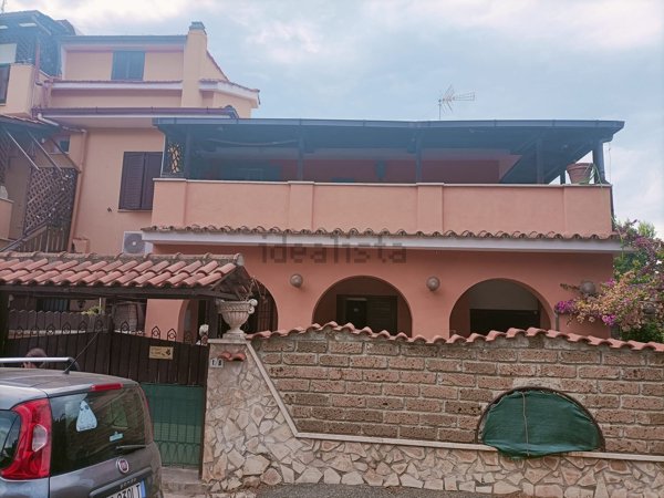 casa indipendente in vendita a Ladispoli