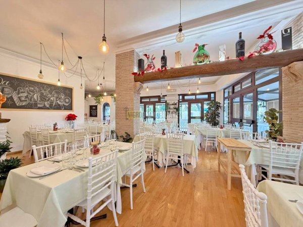 negozio in vendita a Ladispoli