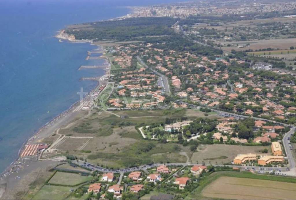 casa indipendente in vendita a Ladispoli in zona Marina di San Nicola