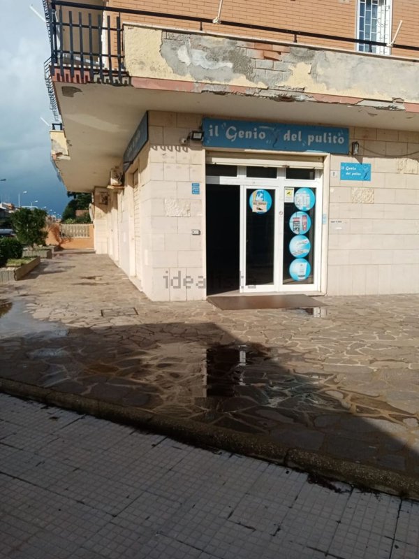locale commerciale in vendita a Ladispoli