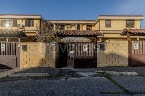 casa indipendente in vendita a Ladispoli