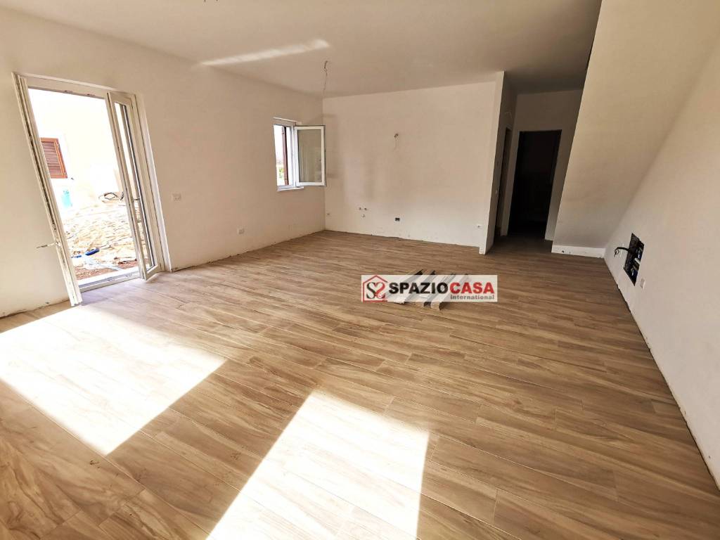 casa indipendente in vendita a Ladispoli