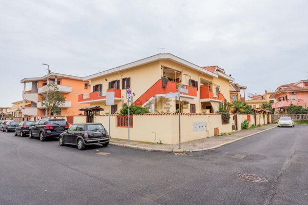 casa semindipendente in vendita a Ladispoli