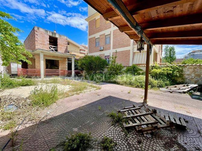 casa indipendente in vendita a Ladispoli