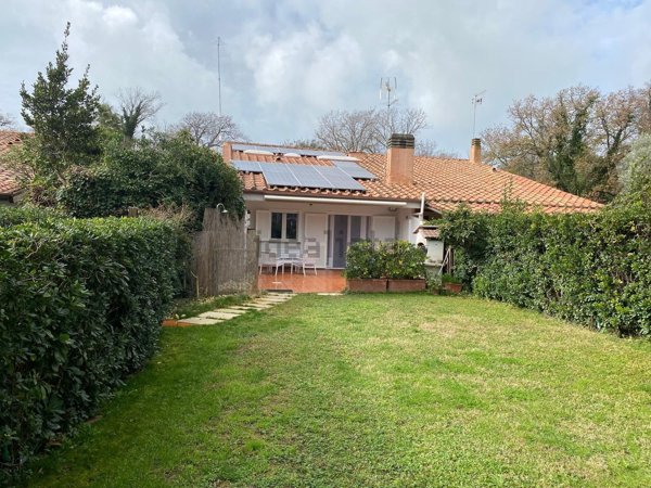 pentavano in vendita a Ladispoli in zona Marina di San Nicola