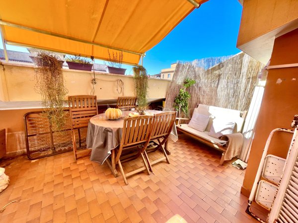 casa indipendente in vendita a Ladispoli