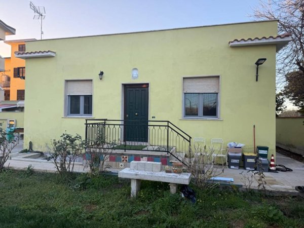 casa indipendente in vendita a Ladispoli