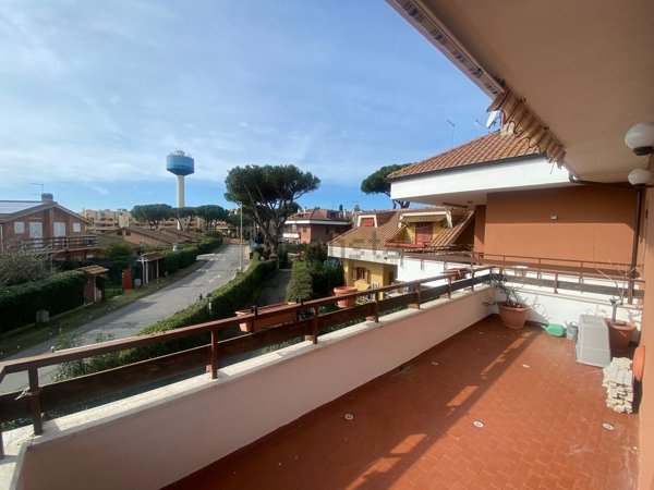 appartamento in vendita a Ladispoli in zona Marina di San Nicola