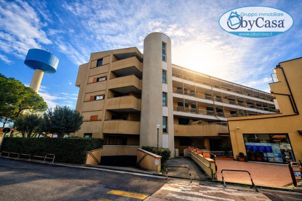appartamento in vendita a Ladispoli in zona Marina di San Nicola