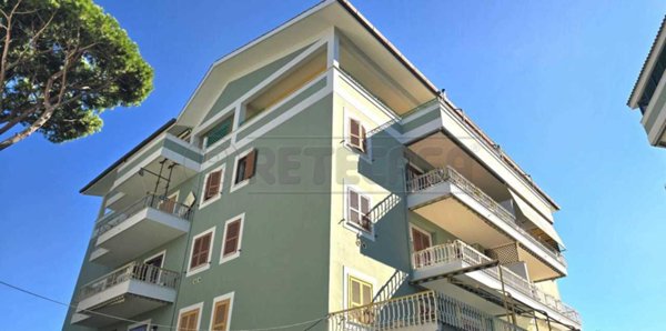 appartamento in vendita a Ladispoli in zona Marina di San Nicola