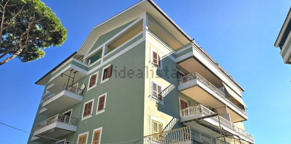 appartamento in vendita a Ladispoli in zona Marina di San Nicola