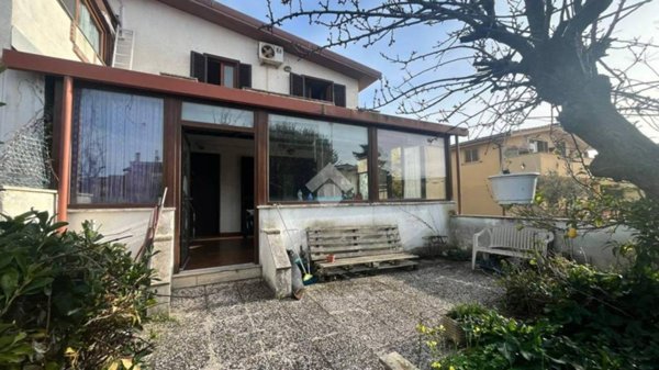 casa indipendente in vendita a Ladispoli