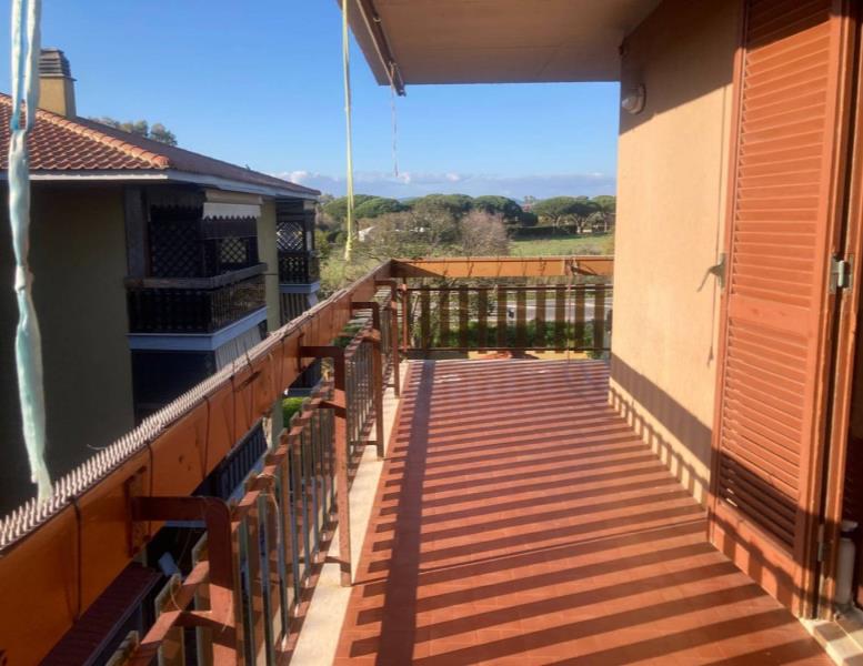 appartamento in vendita a Ladispoli in zona Marina di San Nicola