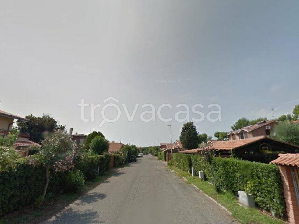 casa indipendente in vendita a Ladispoli in zona Marina di San Nicola