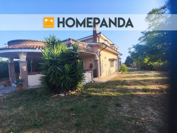 casa indipendente in vendita a Ladispoli
