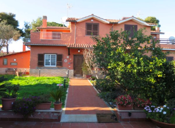 casa indipendente in vendita a Ladispoli in zona Marina di San Nicola