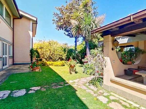 casa indipendente in vendita a Ladispoli in zona Marina di San Nicola