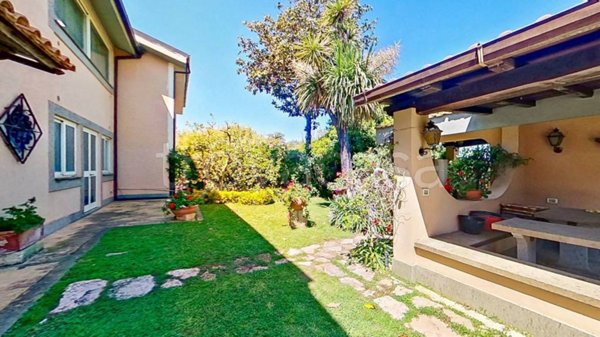 casa indipendente in vendita a Ladispoli in zona Marina di San Nicola