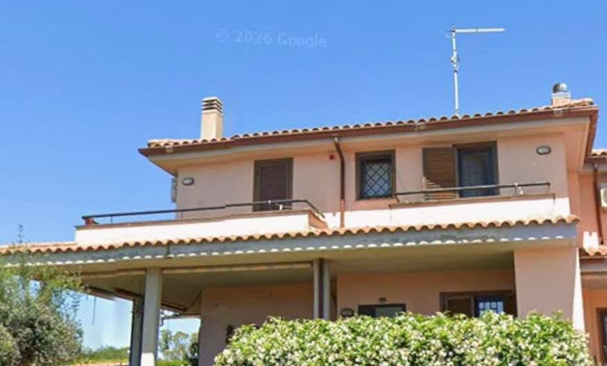 casa indipendente in vendita a Ladispoli