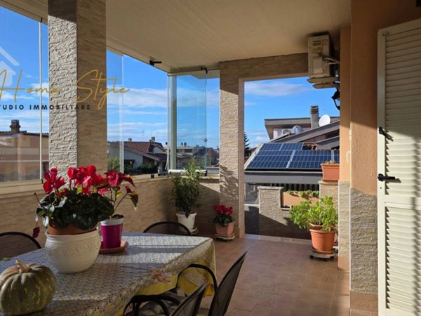 casa indipendente in vendita a Ladispoli