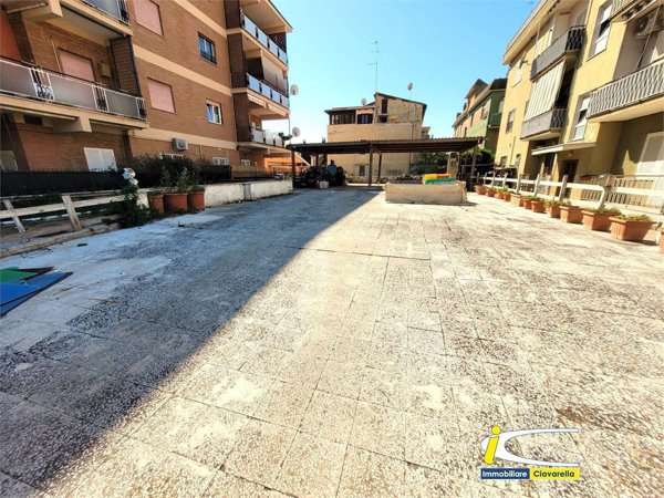 ufficio in vendita a Ladispoli