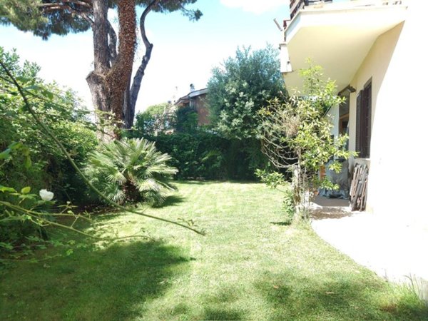 appartamento in vendita a Ladispoli in zona Marina di San Nicola